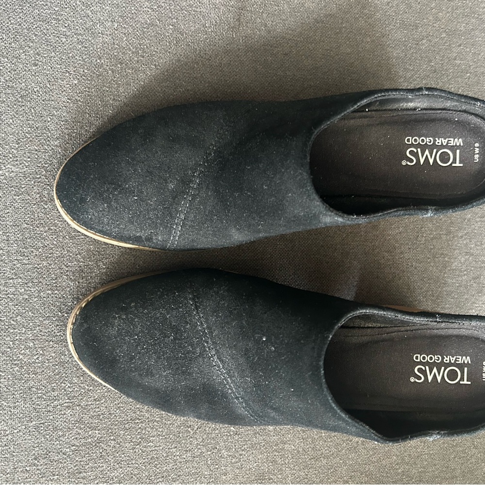 TOMS Classic Black Slip-Ons
